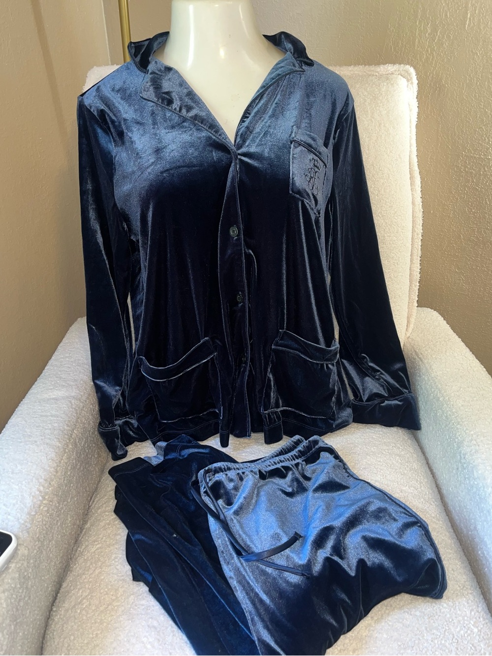 Ralph Lauren Velvet Button-Up Pajama Set size large
